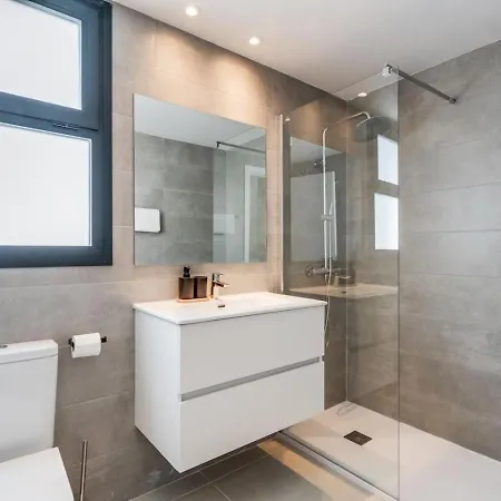 Ultimate - Aranya - Stylish 2br With Pool View Apartamento *