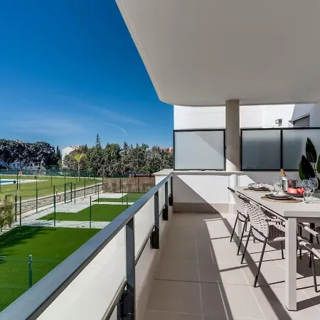 Aranya - Stylish 2br Apt. With Pool View *