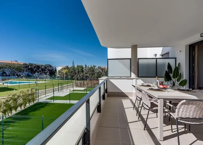 Ultimate - Aranya - Stylish 2br With Pool View *