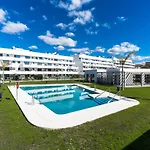 Ultimate - Aranya - Stylish 2br With Pool View Apartmán