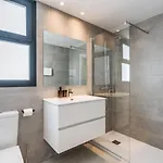 Ultimate - Aranya - Stylish 2br With Pool View Apartmán *